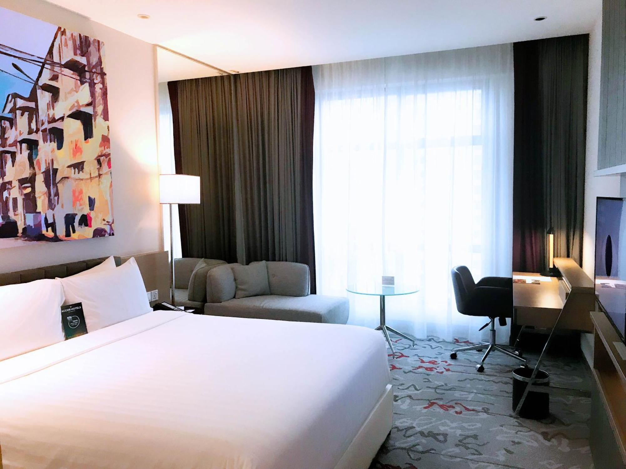 Classic Queen Room