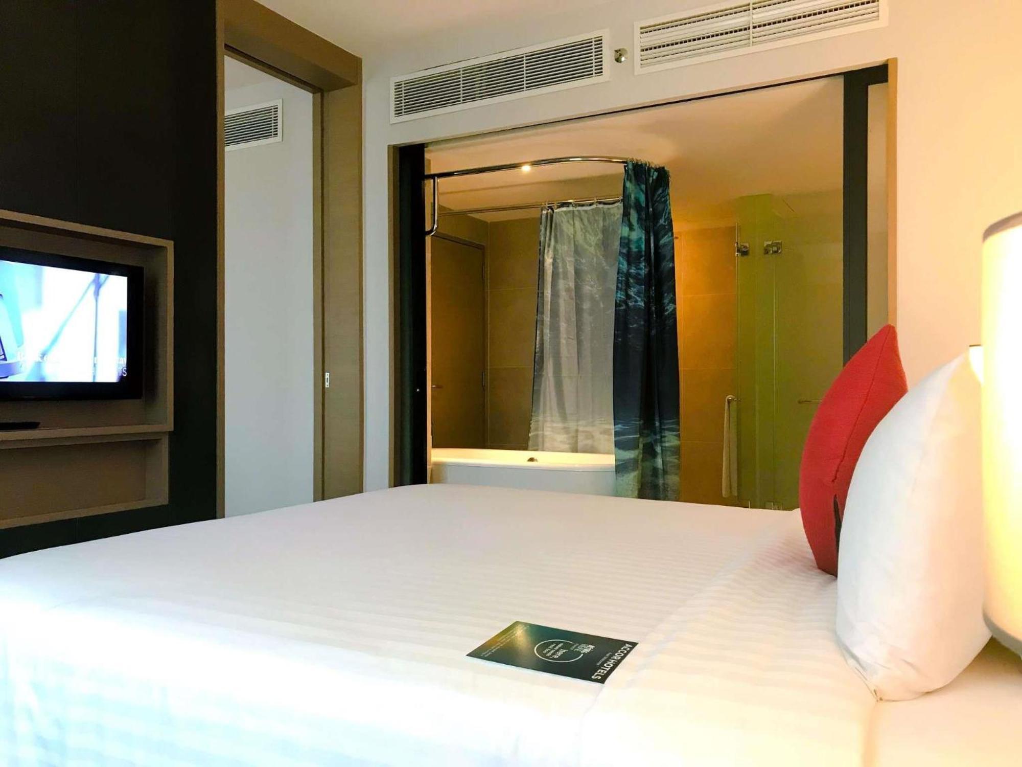 Suite 1 Queen-Size Bed