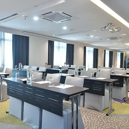 Mercure Kuala Lumpur Shaw Parade-2